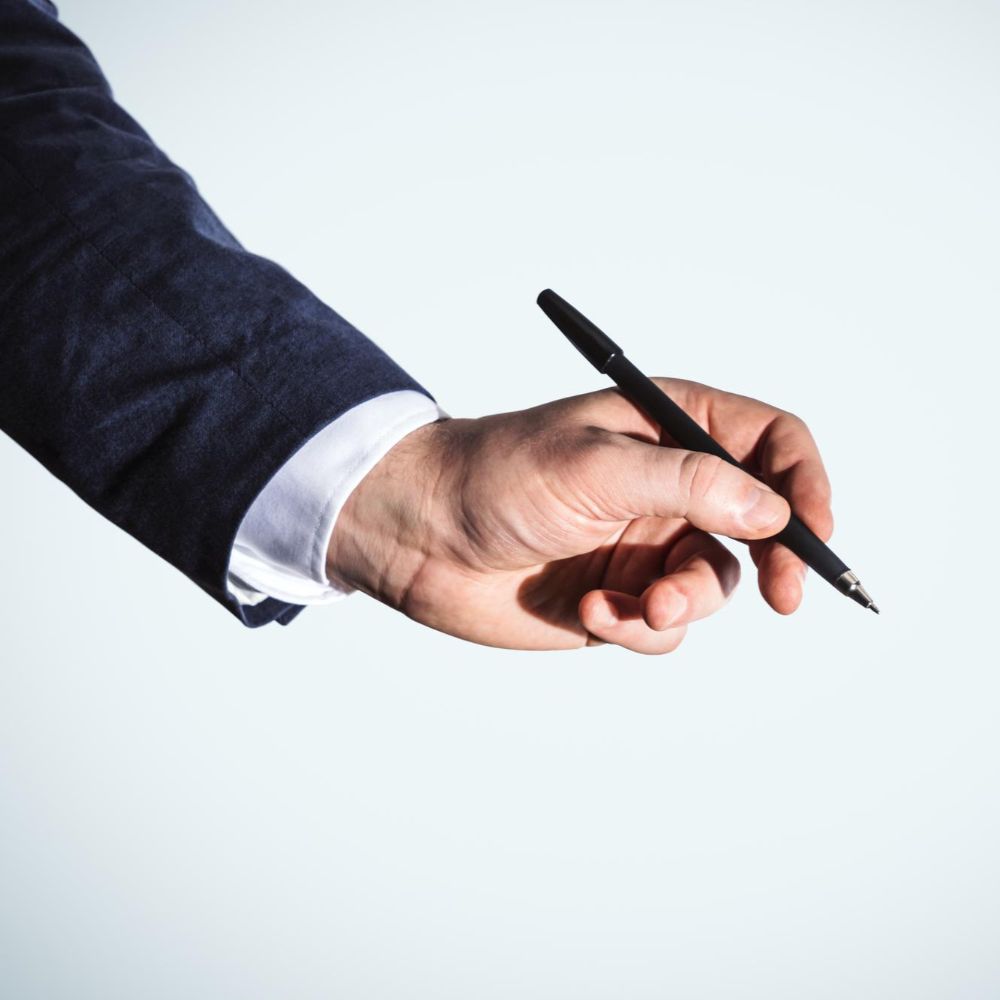 Person Left Left-Handed People Facts: Traits, Achievements, & Health Insights ...